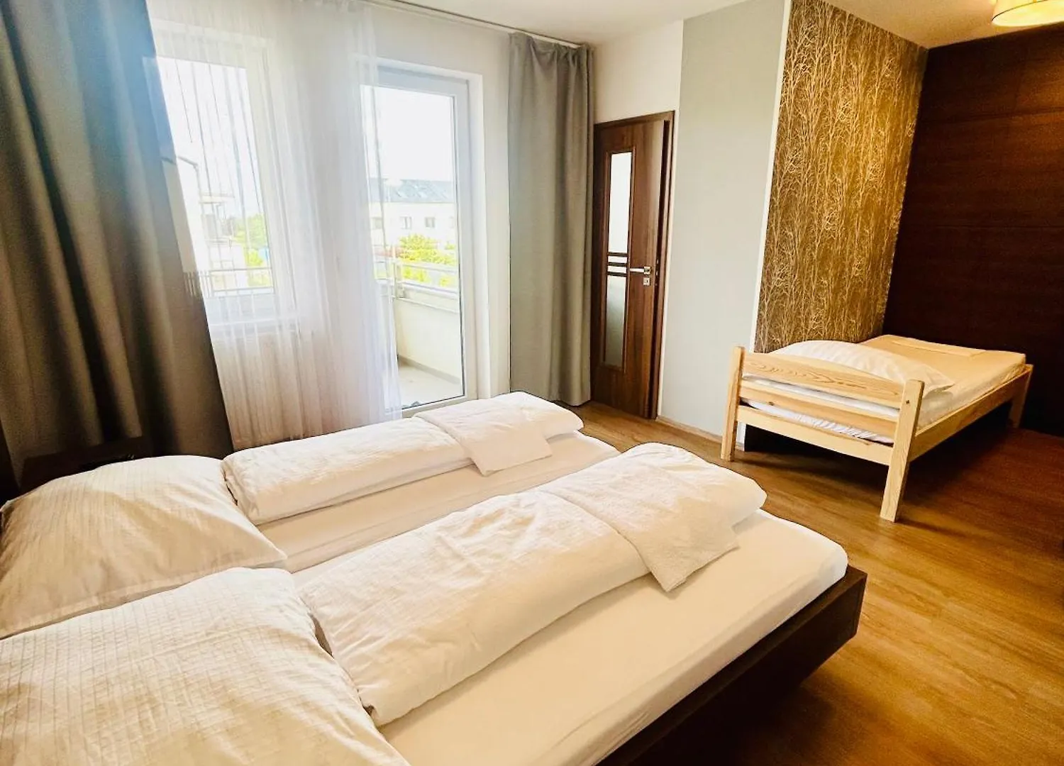 Villa Many Separate Rooms With Free Parking Praha 4 Libus 捷克